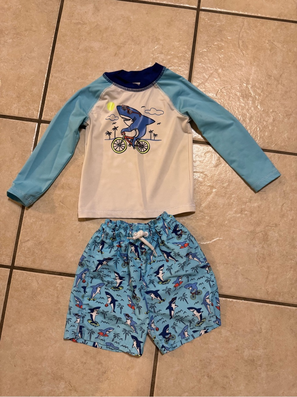The Children's Place Light Blue, Navy & White Shark Bike Rashguard Set